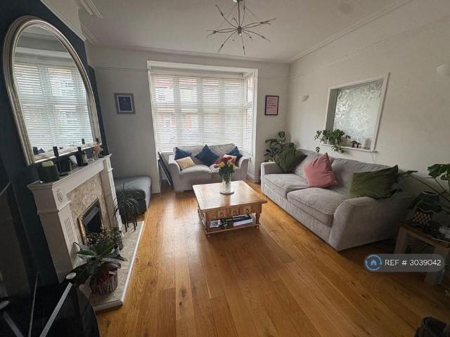 Room for rent in Upton, Acol
