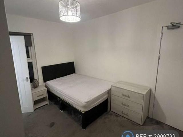 Room for rent in Potters Corner, East Midlands