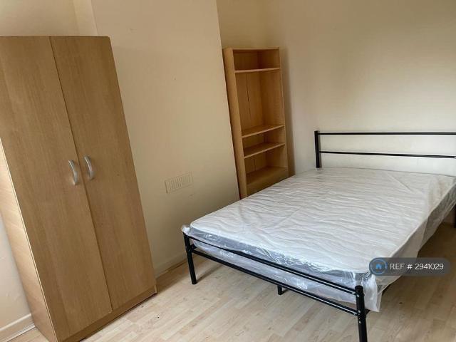 Room for rent in Farley Hill, Spring Park