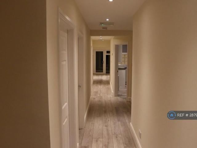 Room for rent in Evershot, Oxfordshire