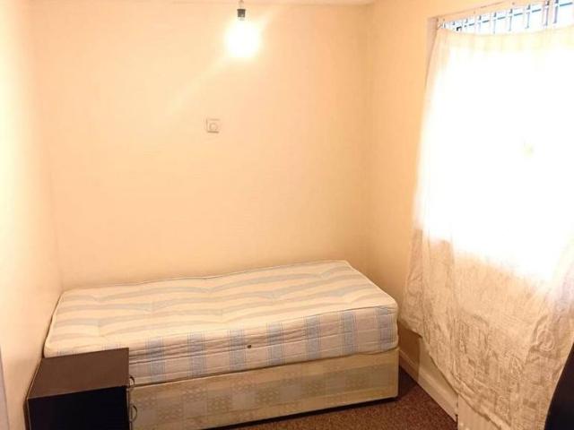 Room for rent in Tilbury, Essex