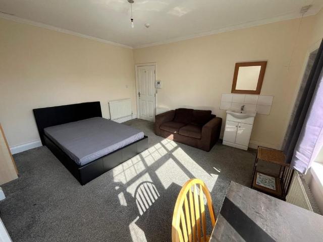 Room for rent in West Yorkshire