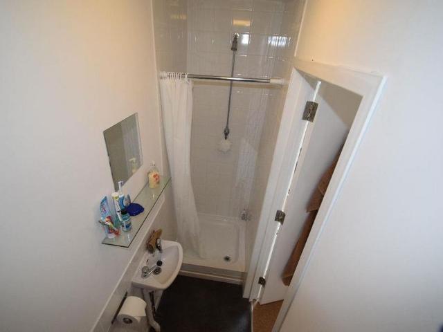Room for rent in Wales
