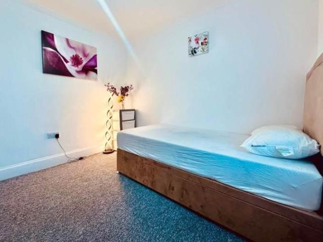 Room for rent in London Borough of Croydon, Thornton Heath