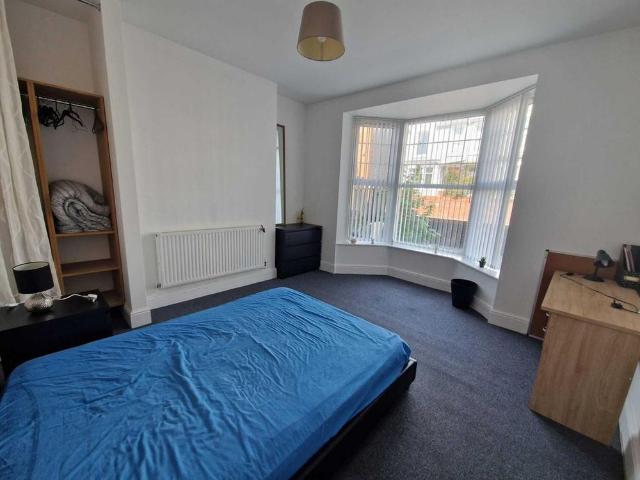 Room for rent in Nangreaves, Wales