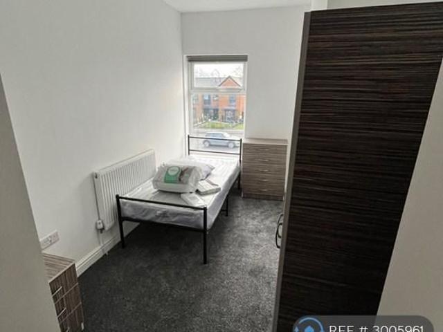 Room for rent in Pocket Nook, St Helens