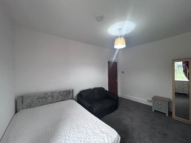 Room for rent in Gravelly Hill, Birmingham