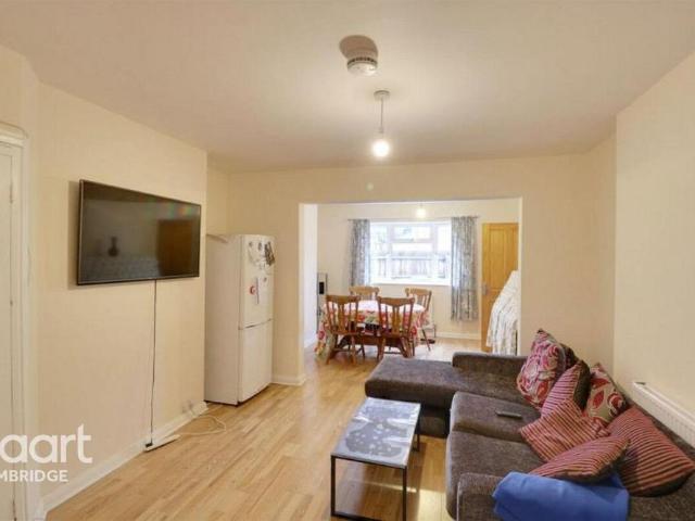 Room for rent in Romsey, Cambridge