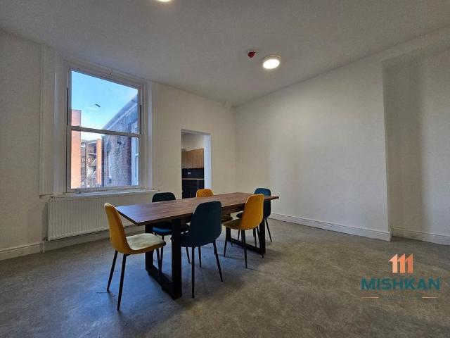 Room for rent in St Helens