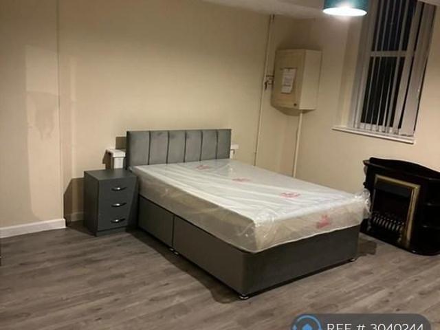 Room for rent in Kinsley, Wakefield