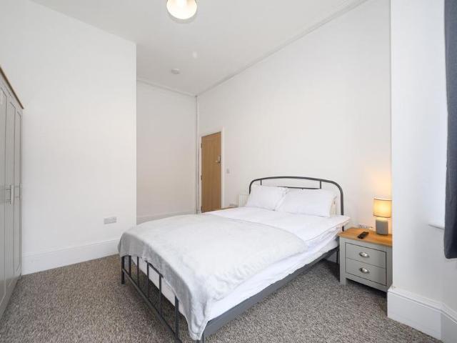 Room for rent in Wargrave, Newton-le-willows