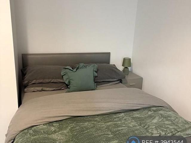 Room for rent in St Helens