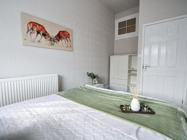 Room for rent in Wales