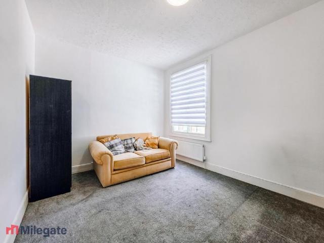 Room for rent in Alton Barnes, Essex