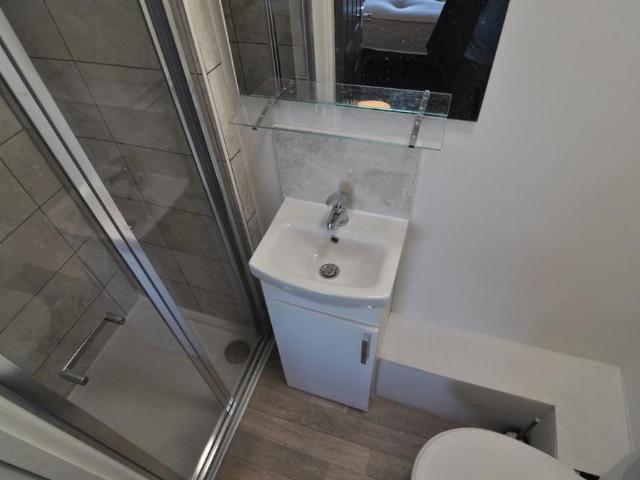 Room for rent in Wombwell, Isle Of Man