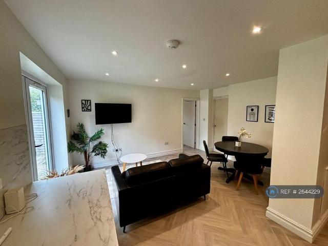 Room for rent in Dumpton, Acol