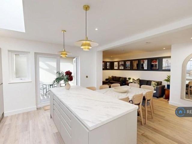 Room for rent in Priddy's Hard, Middlecroft