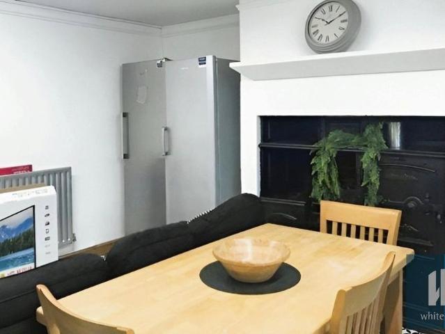 Room for rent in Highfields, Huddersfield