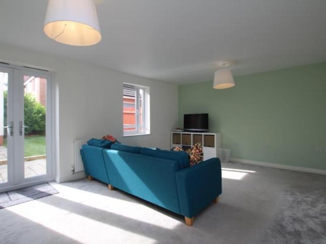 Room for rent in Tallsticks, Harry Stoke