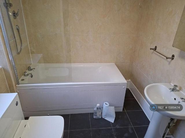 Room for rent in High Field, York