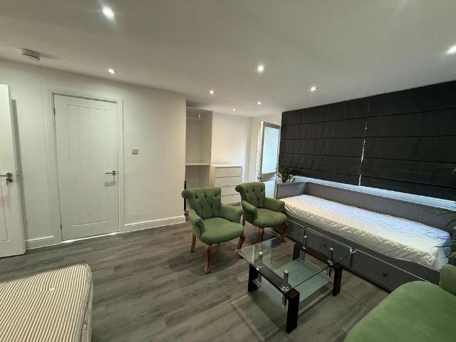 Room for rent in Greater London