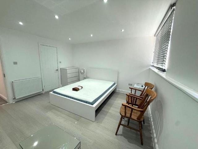 Room for rent in Greater London