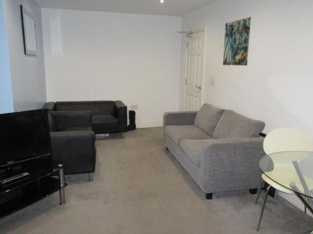 Room for rent in Rainhill, St Helens