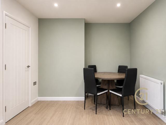 Room for rent in Surbiton, Greater London