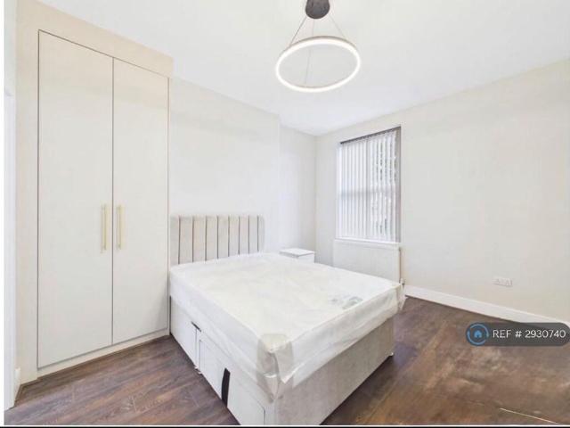 Room for rent in Higher Bartle, Lancashire