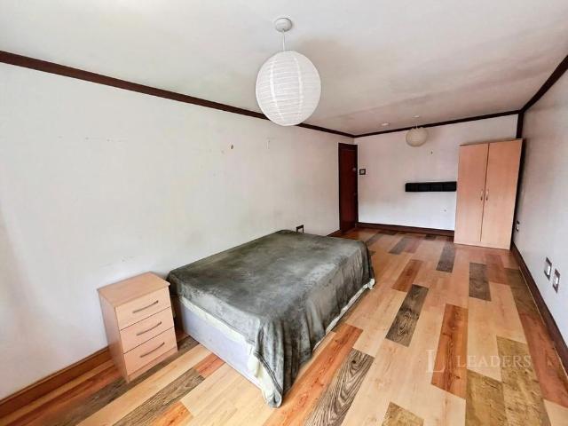 Room for rent in California, Littleover