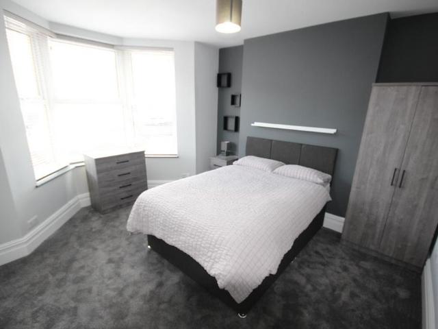 Room for rent in Beamhurst, Staffordshire