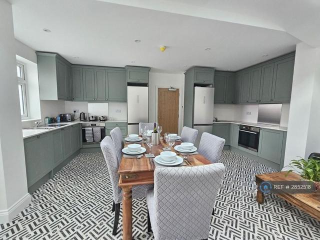 Room for rent in London Borough of Hounslow, Greater London