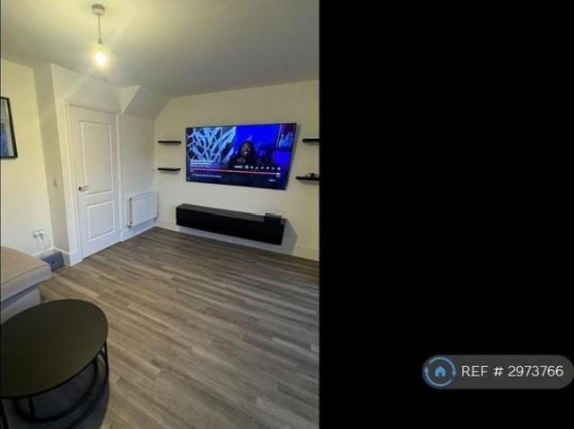 Room for rent in Regent Quay, Oad Street