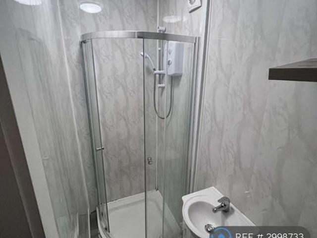 Room for rent in Potters Corner, East Midlands