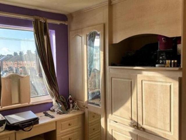 Room for rent in California, Key Street