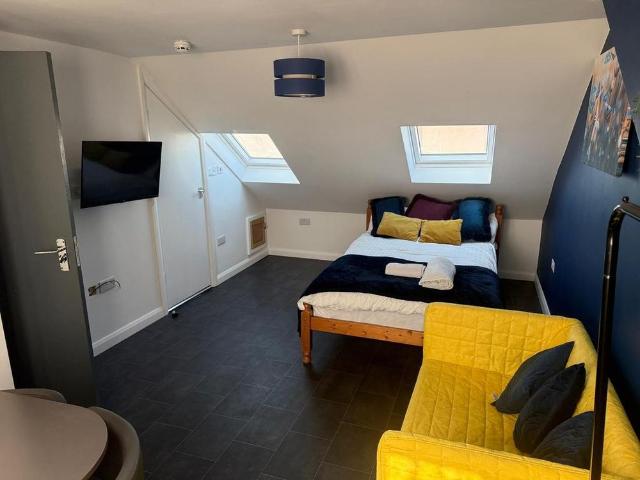 Room for rent in London Borough of Ealing, Greater London