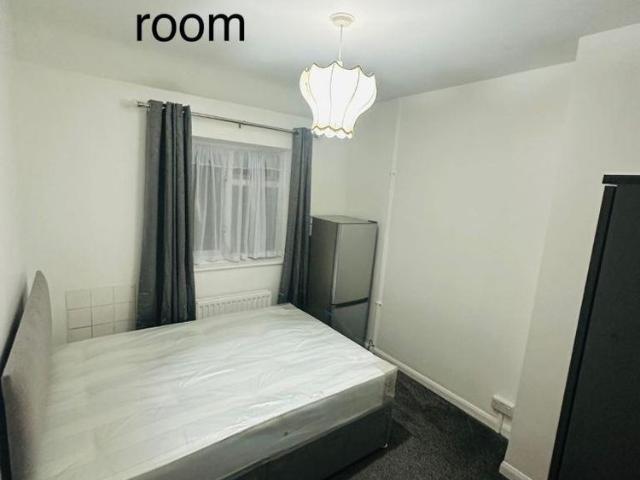 Room for rent in Dagenham, Greater London