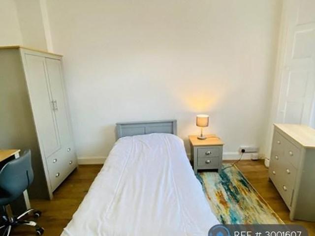 Room for rent in Dumfries, Scotland
