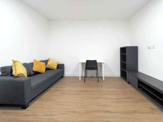 Room for rent in Harrow Weald, Greater London