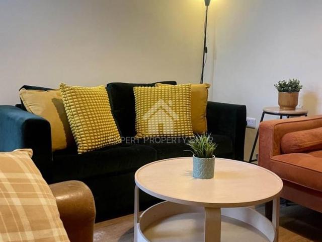 Room for rent in Attenborough, East Midlands