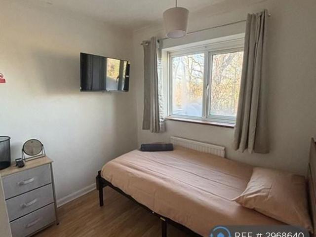 Room for rent in Langley Green, Glynde