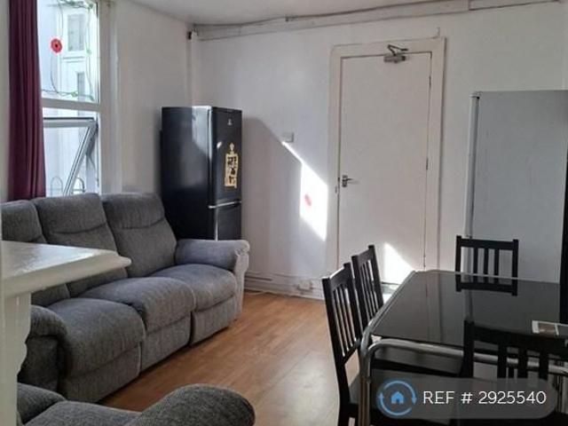 Room for rent in Penylan, Falcon Lodge
