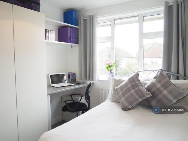 Room for rent in Spring Park, Luton