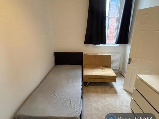 Room for rent in West Midlands