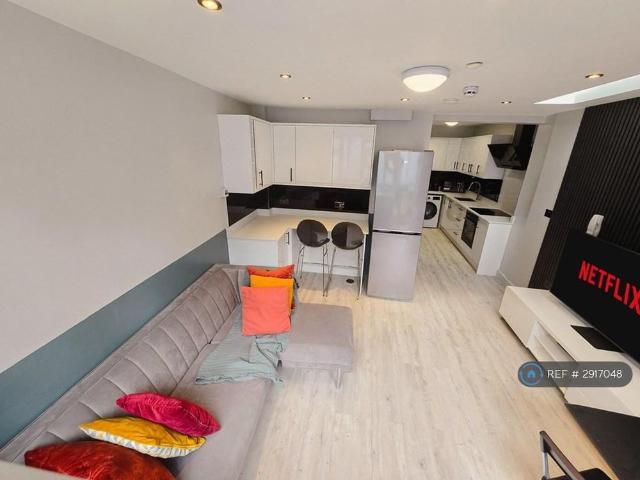 Room for rent in Glyndon, Plumstead