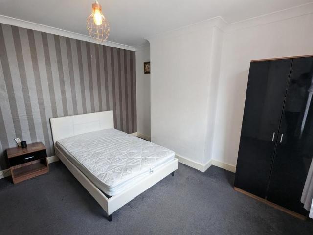 Room for rent in Leisure Village, Kettering