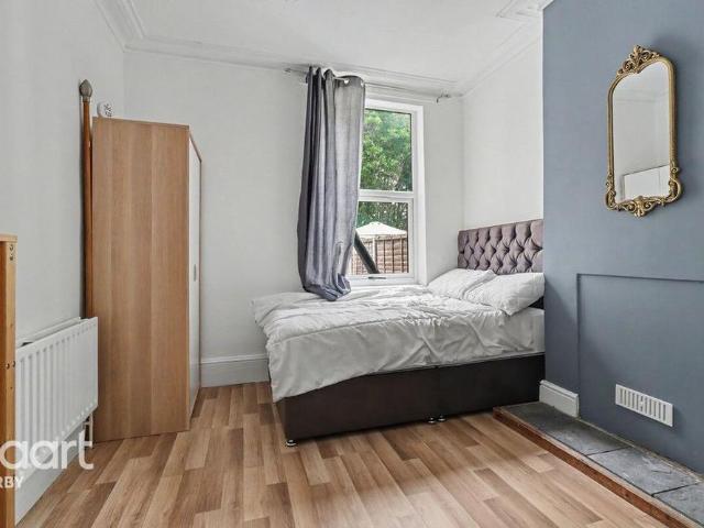 Room for rent in New Normanton, East Midlands