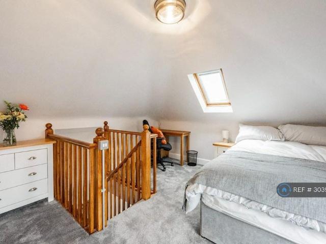 Room for rent in Earlham Rise, East Bank