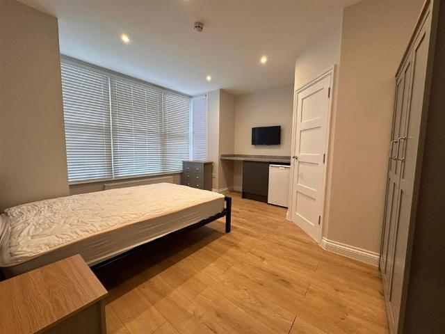 Room for rent in Kursaal Estate, Southend-on-Sea
