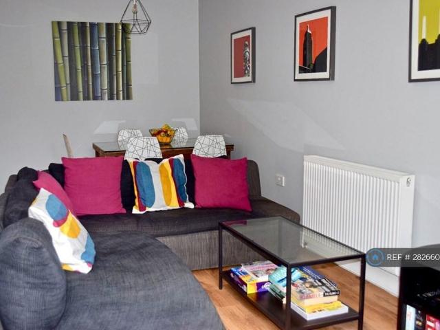 Room for rent in Vinters Park, Midway